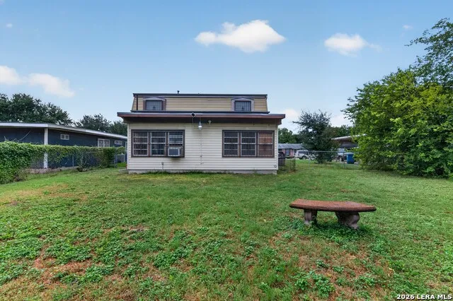 5022 FRANK BORMAN DR Kirby, TX 78219
