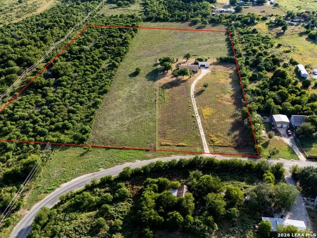 7974 GREEN VALLEY RD Marion, TX 78124
