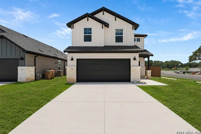 304 JERSEY LN Boerne, TX 78006