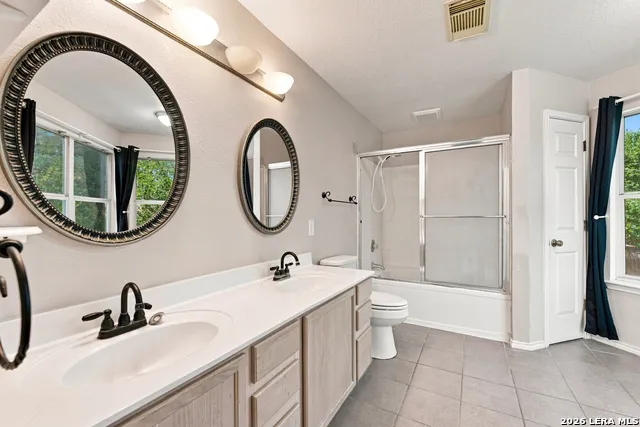 7505 Forest Stream Live Oak, TX 78233