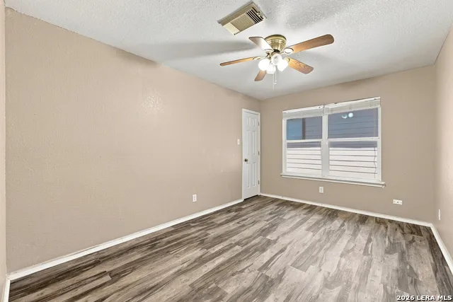 7505 Forest Stream Live Oak, TX 78233