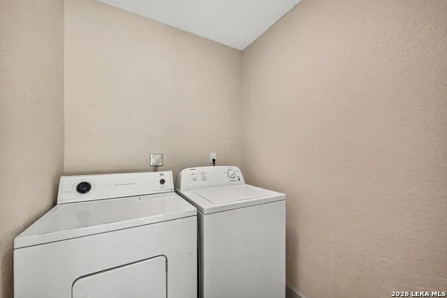 8210 LONGHORN RIDGE DR Converse, TX 78109