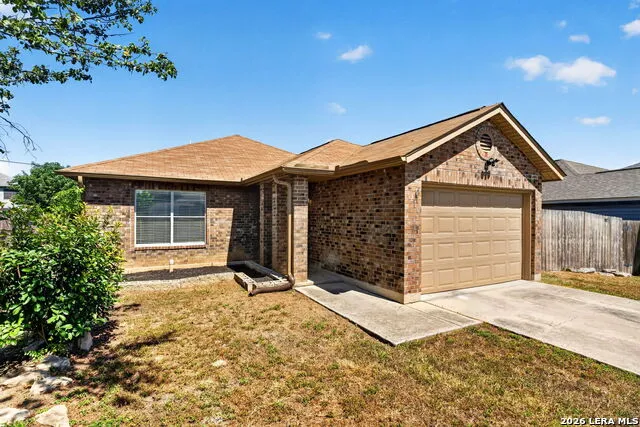 8210 LONGHORN RIDGE DR Converse, TX 78109