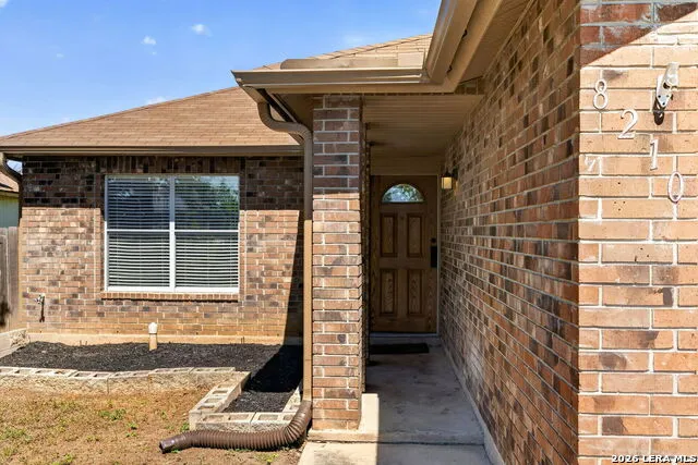 8210 LONGHORN RIDGE DR Converse, TX 78109