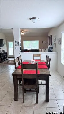 1660 W Nolte Farms Seguin, TX 78155