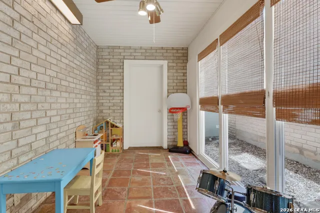 5822 Northgap Windcrest, TX 78239