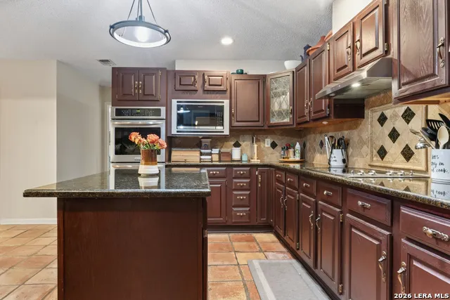 5822 Northgap Windcrest, TX 78239