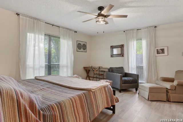 5822 Northgap Windcrest, TX 78239
