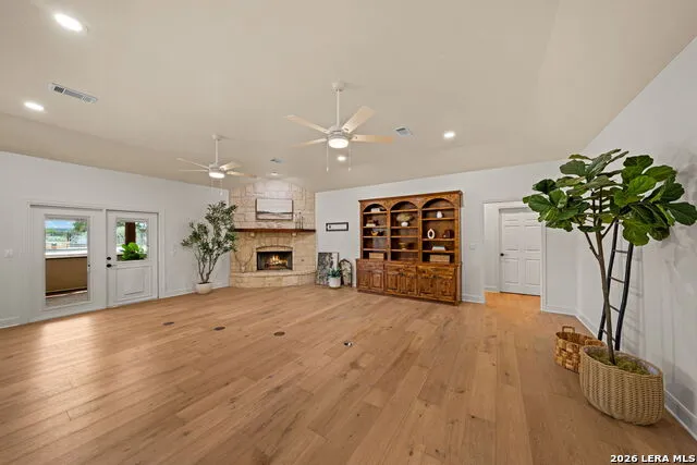 140 Oak Hampton Trail Ingram, TX 78028