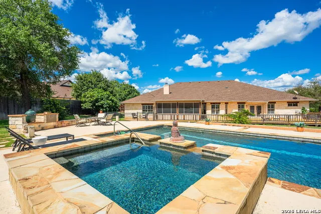 140 Oak Hampton Trail Ingram, TX 78028