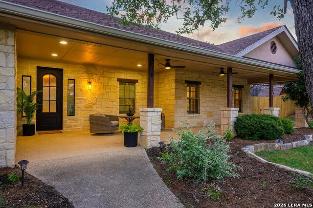 140 Oak Hampton Trail Ingram, TX 78028