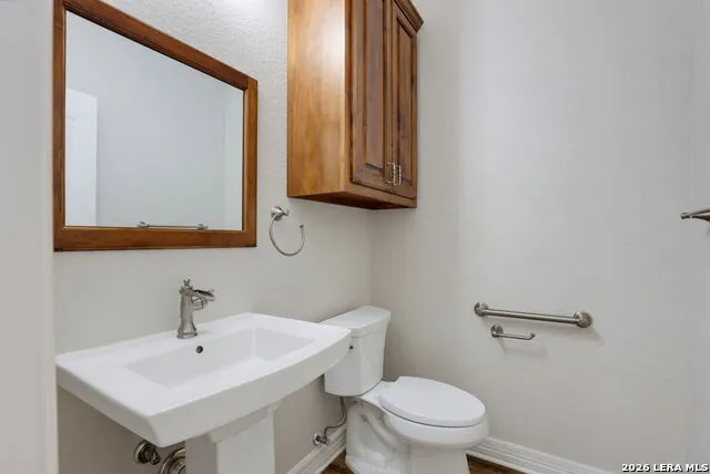 211 Siena Woods Marion, TX 78124