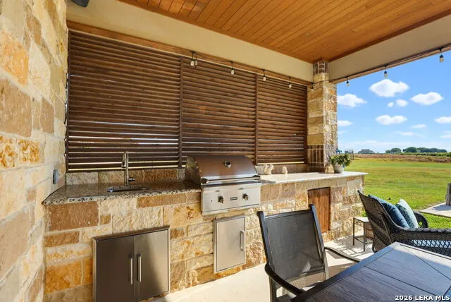 211 Siena Woods Marion, TX 78124