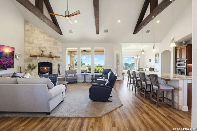 211 Siena Woods Marion, TX 78124