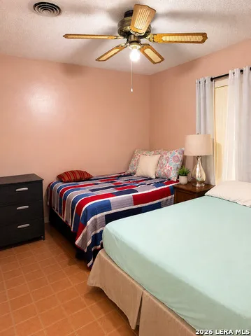 2178 Maverick Dr Eagle Pass, TX 78852