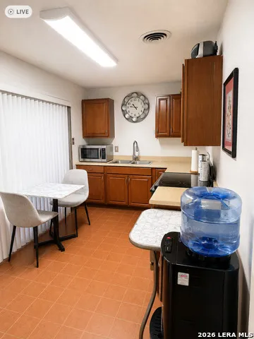 2178 Maverick Dr Eagle Pass, TX 78852