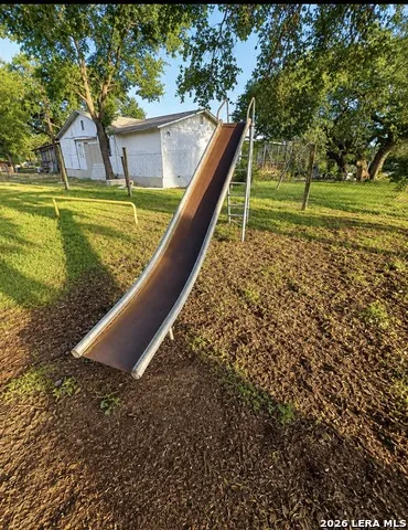 8288 w fm 476 Poteet, TX 78065