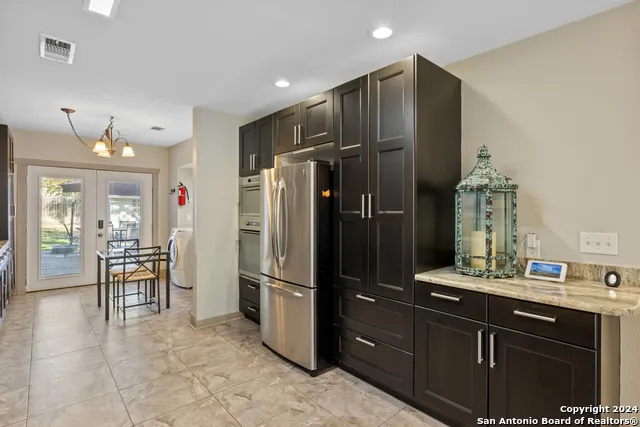 333 REDWOOD ST Alamo Heights, TX 78209