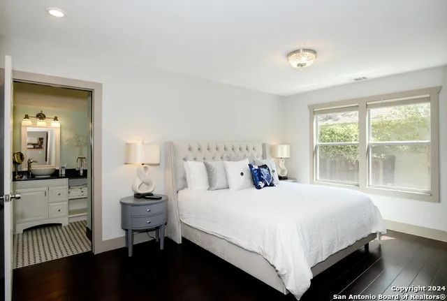 333 REDWOOD ST Alamo Heights, TX 78209