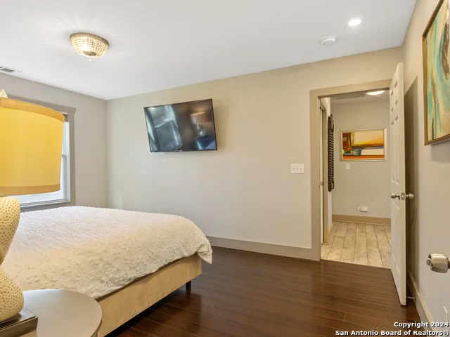 333 REDWOOD ST Alamo Heights, TX 78209