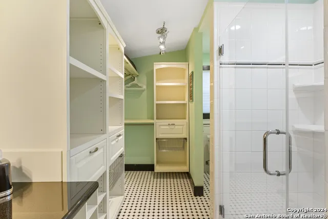333 REDWOOD ST Alamo Heights, TX 78209