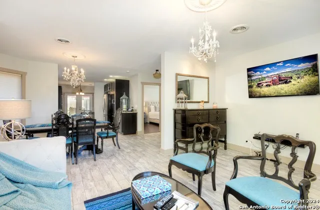 333 REDWOOD ST Alamo Heights, TX 78209