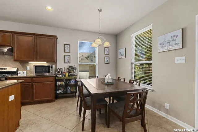 8702 JURA FRST Helotes, TX 78023