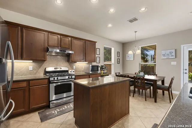 8702 JURA FRST Helotes, TX 78023