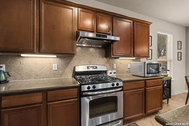 8702 JURA FRST Helotes, TX 78023