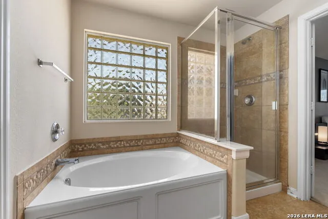 8702 JURA FRST Helotes, TX 78023