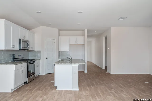 1658 RUBEN DR New Braunfels, TX 78130