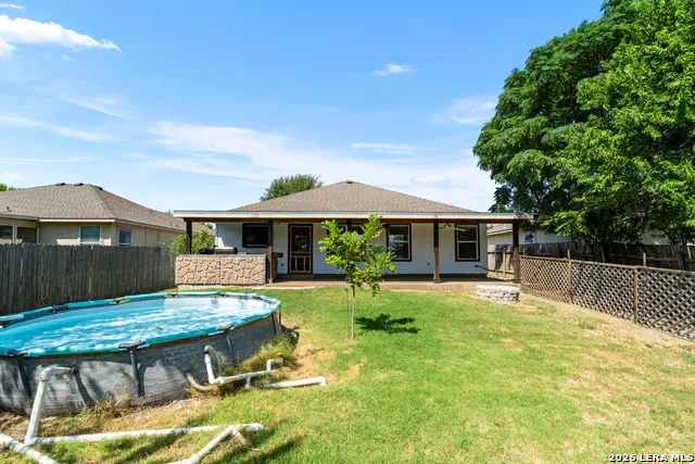 524 COPPER LN Jarrell, TX 76537