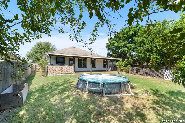 524 COPPER LN Jarrell, TX 76537