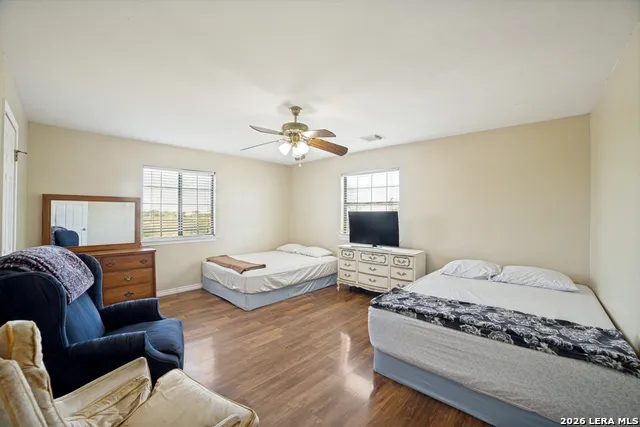471 County Road 467 Hondo, TX 78861