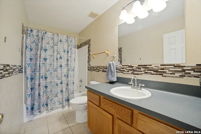 471 County Road 467 Hondo, TX 78861