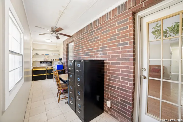 471 County Road 467 Hondo, TX 78861