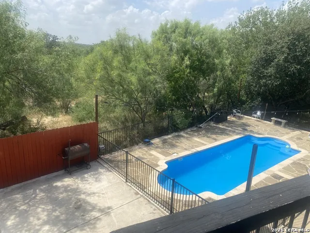 10851 SILVER TRL Atascosa, TX 78002