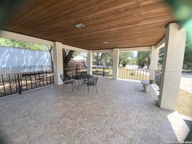 10851 SILVER TRL Atascosa, TX 78002