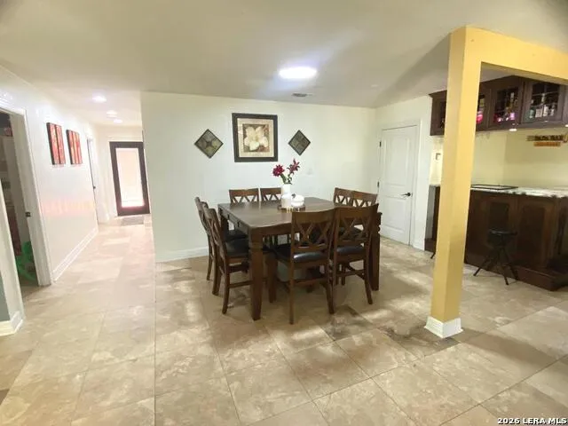 10851 SILVER TRL Atascosa, TX 78002