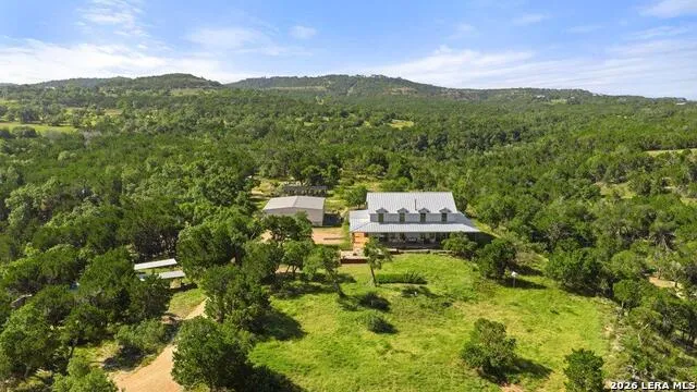 1101 Windy Hills Rd Dripping Springs, TX 78620