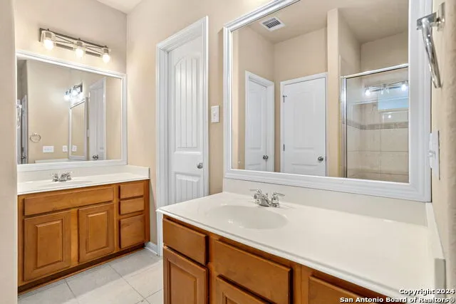 809 LASERRA Cibolo, TX 78108