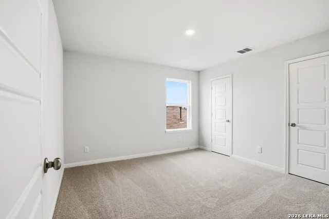 8543 Catnip Pass Elmendorf, TX 78112