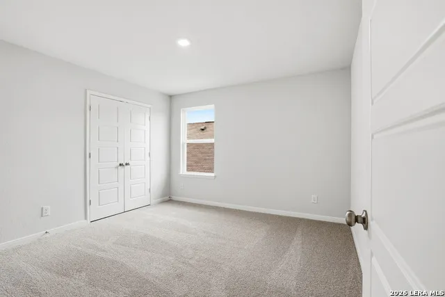 8543 Catnip Pass Elmendorf, TX 78112