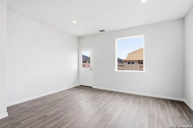 8543 Catnip Pass Elmendorf, TX 78112