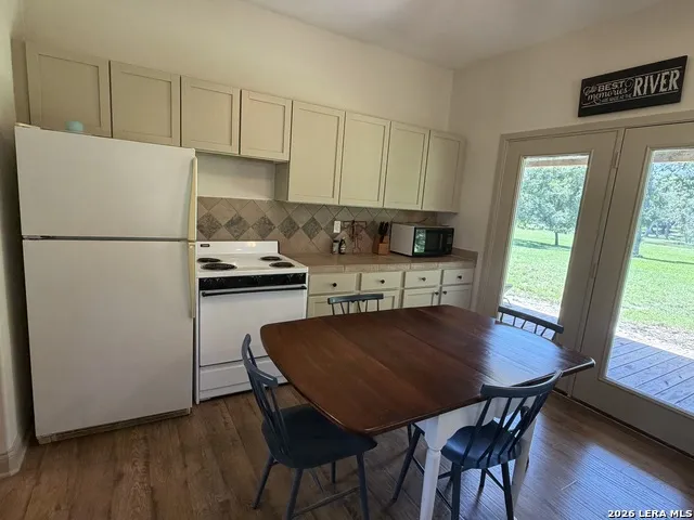 174 RIVER HAVEN RD Utopia, TX 78884