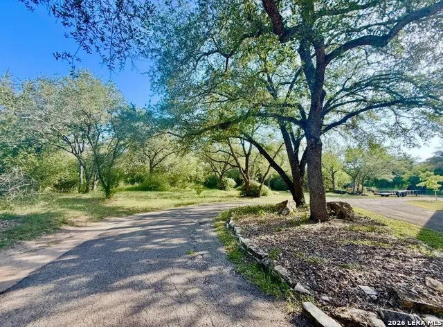 5244 BUSINESS 181 N Beeville, TX 78102