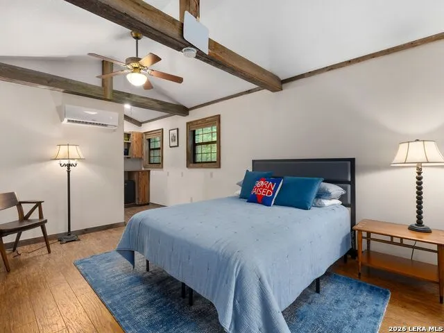 299 W EDGEWATER TER New Braunfels, TX 78130