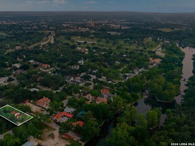 299 W EDGEWATER TER New Braunfels, TX 78130