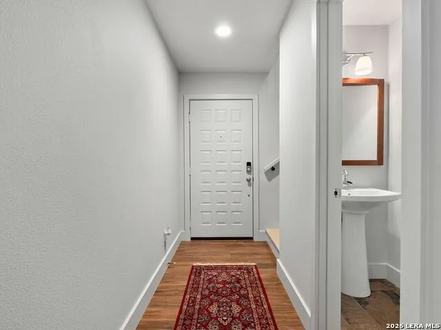 299 W EDGEWATER TER New Braunfels, TX 78130