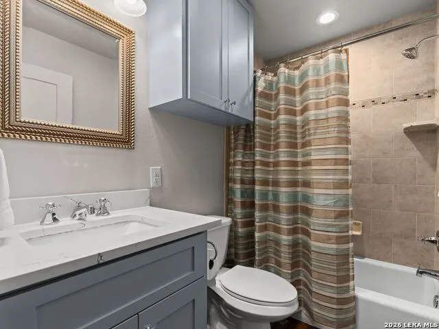 299 W EDGEWATER TER New Braunfels, TX 78130